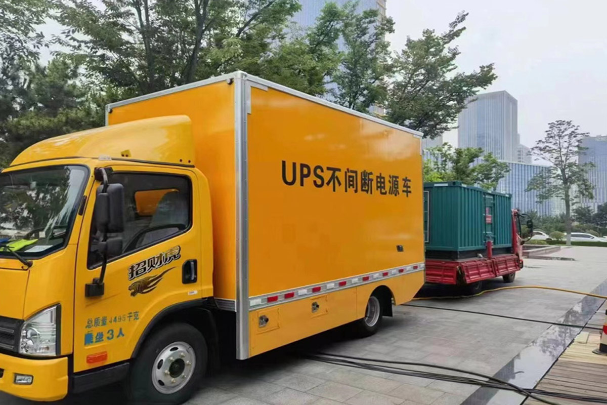 梁园发电机租赁施工现场