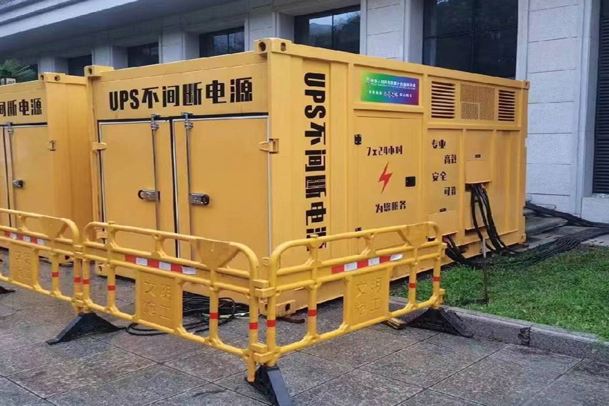 梁园发电机租赁施工现场